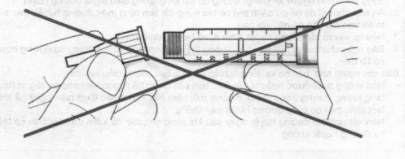 Nếu không giữ thẳng kim khi gắn, nó có thể làm hỏng miếng niêm cao su và gây rò rỉ, hoặc gãy kim.