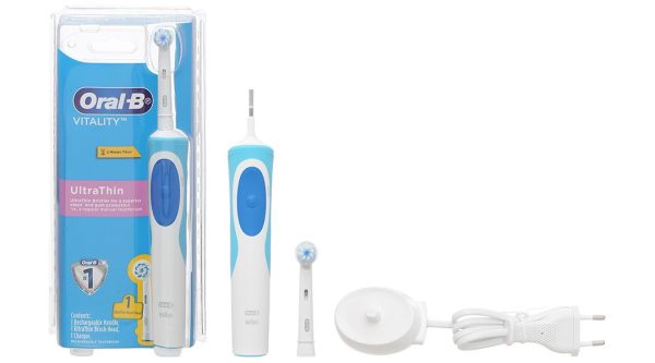 Bàn chải điện Oral-B Vitality Ultrathin Blue D12.513