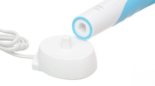 Bàn chải điện Oral-B Vitality Ultrathin Blue D12.513
