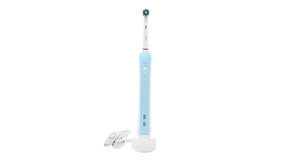 Bàn chải điện Oral-B Pro 500 CrossAction D16.513