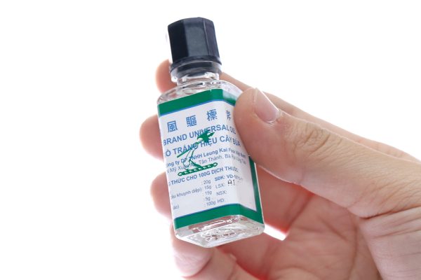 Dầu gió trắng hiệu cây búa chai 10ml