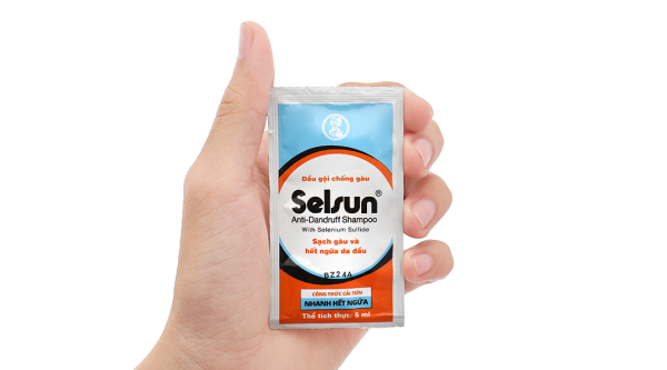 Dầu gội Selsun làm sạch gàu và hết ngứa da đầu hộp 6 gói x 5ml