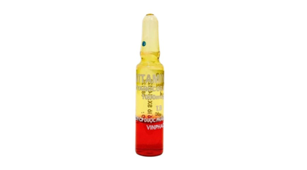 Dung dịch tiêm Vitamin B12 Vinphaco 1000mcg/ml điều trị trường hợp thiếu máu (100 ống x 1ml)