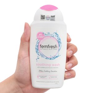Dung dịch vệ sinh phụ nữ Femfresh Soothing Wash làm sạch, diệt khuẩn chai 250ml