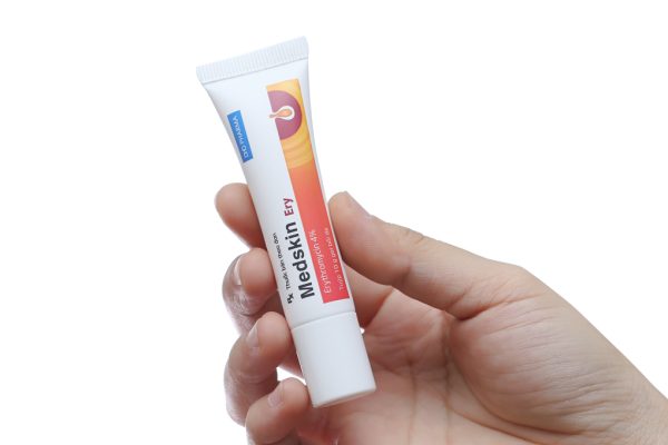 Gel bôi Medskin Ery 4% trị mụn trứng cá tuýp 10g