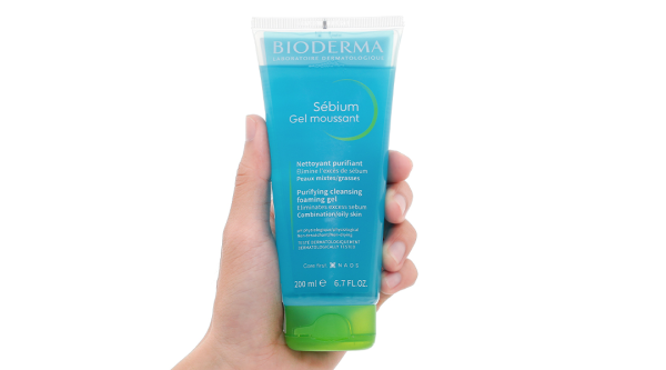 Gel rửa mặt Bioderma Sébium Gel Moussant làm sạch cho da dầu và da hỗn hợp tuýp 200ml