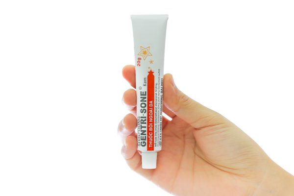 Kem bôi Shinpoong Gentri-sone trị viêm da dị ứng tuýp 20g