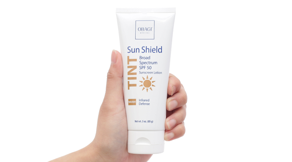 Kem chống nắng Obagi Sun Shield Tint SPF 50 che khuyết điểm làm đều màu da tuýp 85g