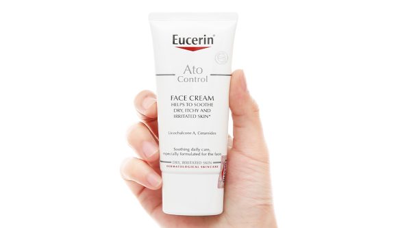 Kem dưỡng da mặt Eucerin Ato Control cấp ẩm tuýp 50ml