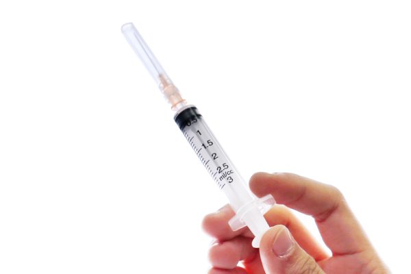 Bơm kim tiêm Vinahankook (3ml/cc) hộp 100 cái