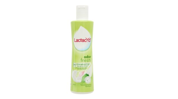 Dung dịch vệ sinh Lactacyd Odor Fresh lá trầu chai 250ml