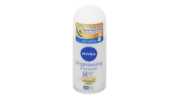 Lăn khử mùi Nivea Brightening & Smooth Vitamin C se khít lỗ chân lông chai 50ml