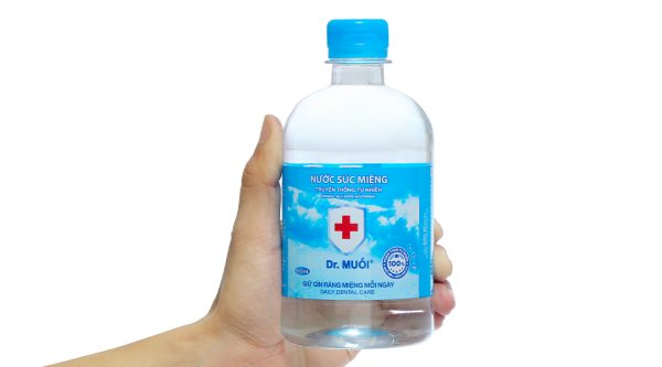 Nước súc miệng Dr. Muối ngừa vi khuẩn, giảm mùi hôi miệng chai 500ml