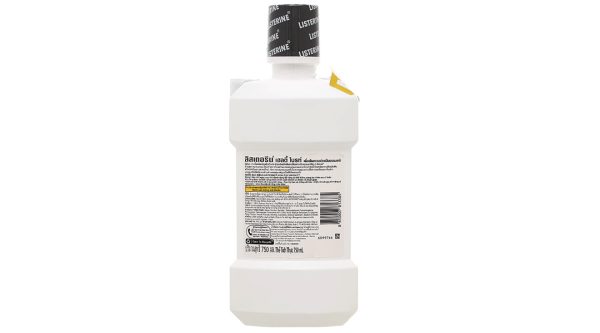 Nước súc miệng Listerine Healthy Bright giúp trắng răng chai 750ml