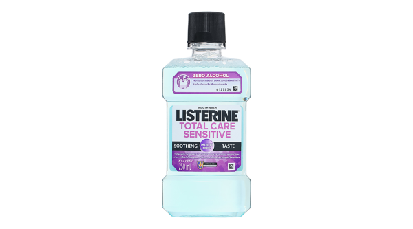 Nước súc miệng Listerine Total Care Sensitive hơi thở thơm mát chai 250ml