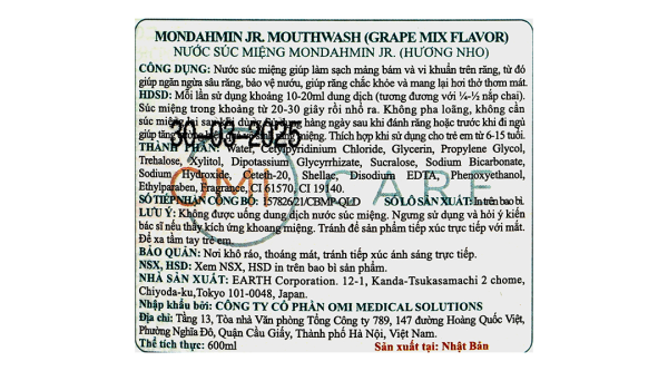 Nước súc miệng Mondahmin JR. hương nho giúp làm sạch mảng bám chai 600ml