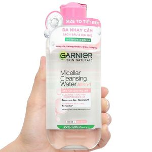 Nước tẩy trang Garnier All in 1 giúp làm sạch sâu, dịu nhẹ cho da nhạy cảm chai 400ml