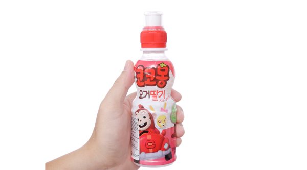 Nước uống tổng hợp Kokomong vị dâu tây chai 200ml
