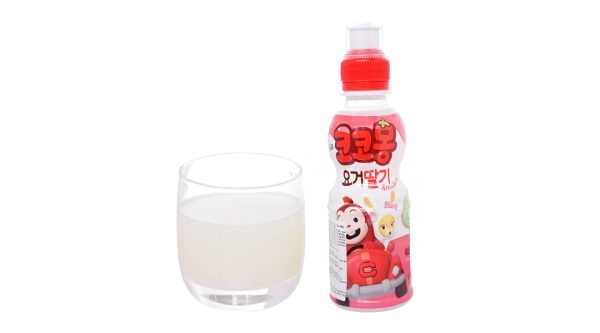Nước uống tổng hợp Kokomong vị dâu tây chai 200ml