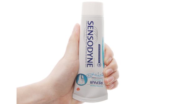 Kem đánh răng Sensodyne Repair & Protect Deep Repair Whitening tuýp 100g