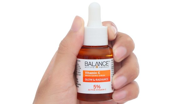 Serum Balance Active Formula Vitamin C dưỡng ẩm và làm trắng da chai 30ml