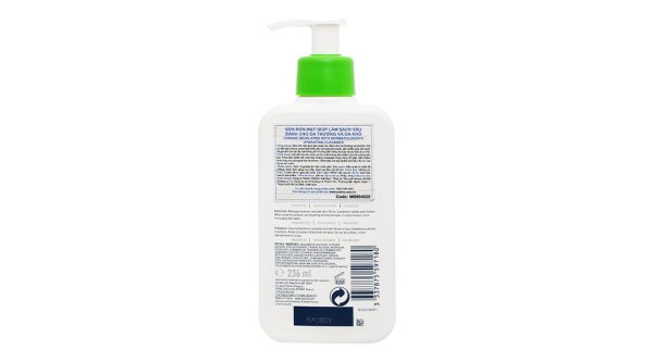 Sữa rửa mặt CeraVe Hydrating Cleanser sạch sâu cho da thường và da khô chai 236ml