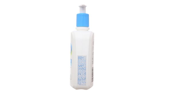 Sữa rửa mặt Cetaphil Gentle Skin Cleanser dịu nhẹ, làm sạch da chai 500ml