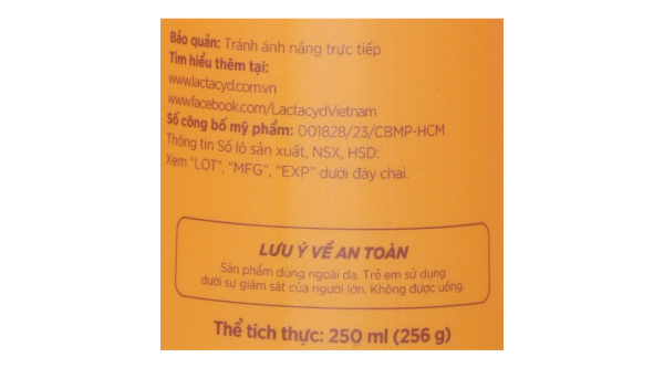 Sữa tắm gội Lactacyd Baby Active Play giúp dưỡng ẩm, giảm kích ứng cho da bé chai 250ml