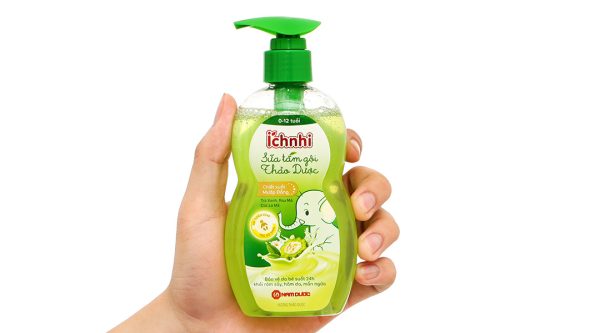 Sữa tắm gội Thảo Dược Ích Nhi giảm hăm da, rôm sảy cho bé chai 200ml