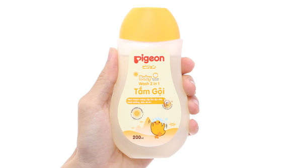 Tắm gội toàn thân Pigeon Hoa Hướng Dương cấp ẩm cho da bé chai 200ml