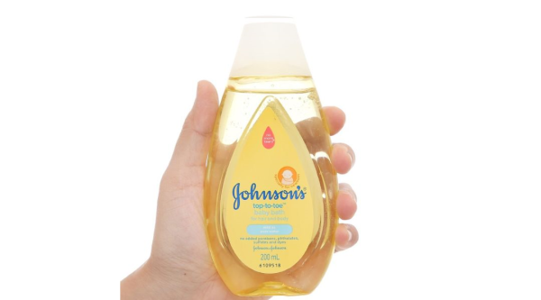 Tắm gội toàn thân Johnson's Baby top to toe dịu nhẹ cho bé chai 200ml
