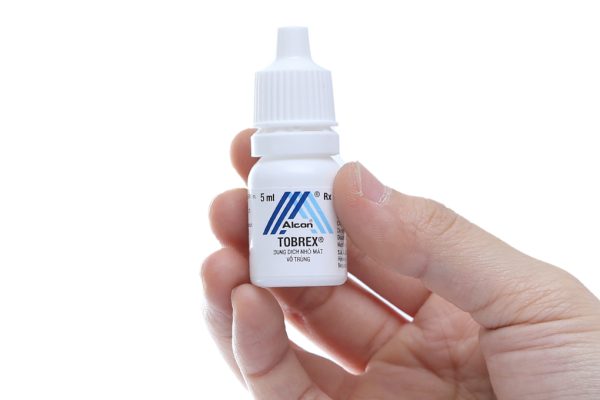 Dung dịch nhỏ mắt Tobrex 0.3% trị nhiễm trùng nhãn cầu chai 5ml