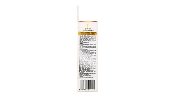 Serum Garnier Light Complete Vitamin C tăng cường trắng da, mờ thâm lọ 30ml