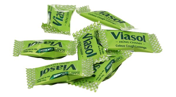 Viên ngậm Viasol Húng Chanh hỗ trợ giảm ho, đau rát họng hộp 100 viên